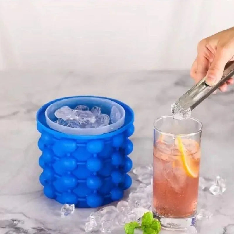 Ice Cube Mold Ice Trays Blue Silicone Ice Bucket Ice Cup with Lid (2 in 1) Ice Cube Maker for Frozen Cocktail Whiskey